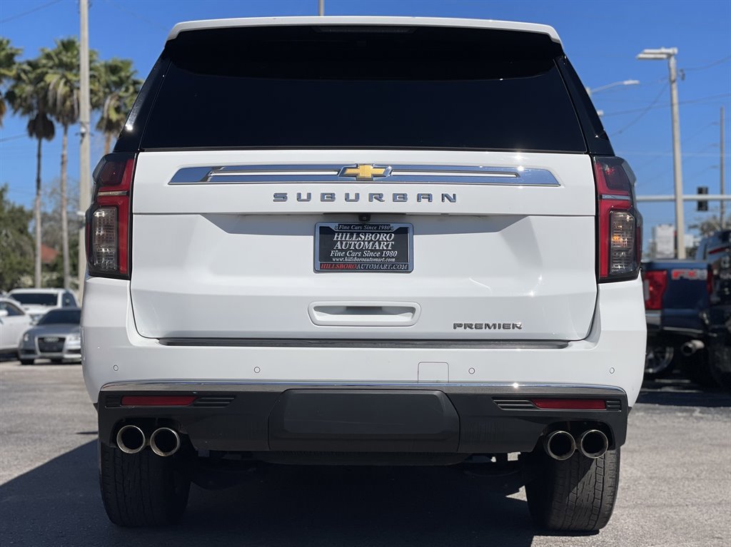 Used 2023 Chevrolet Suburban Premier image 9