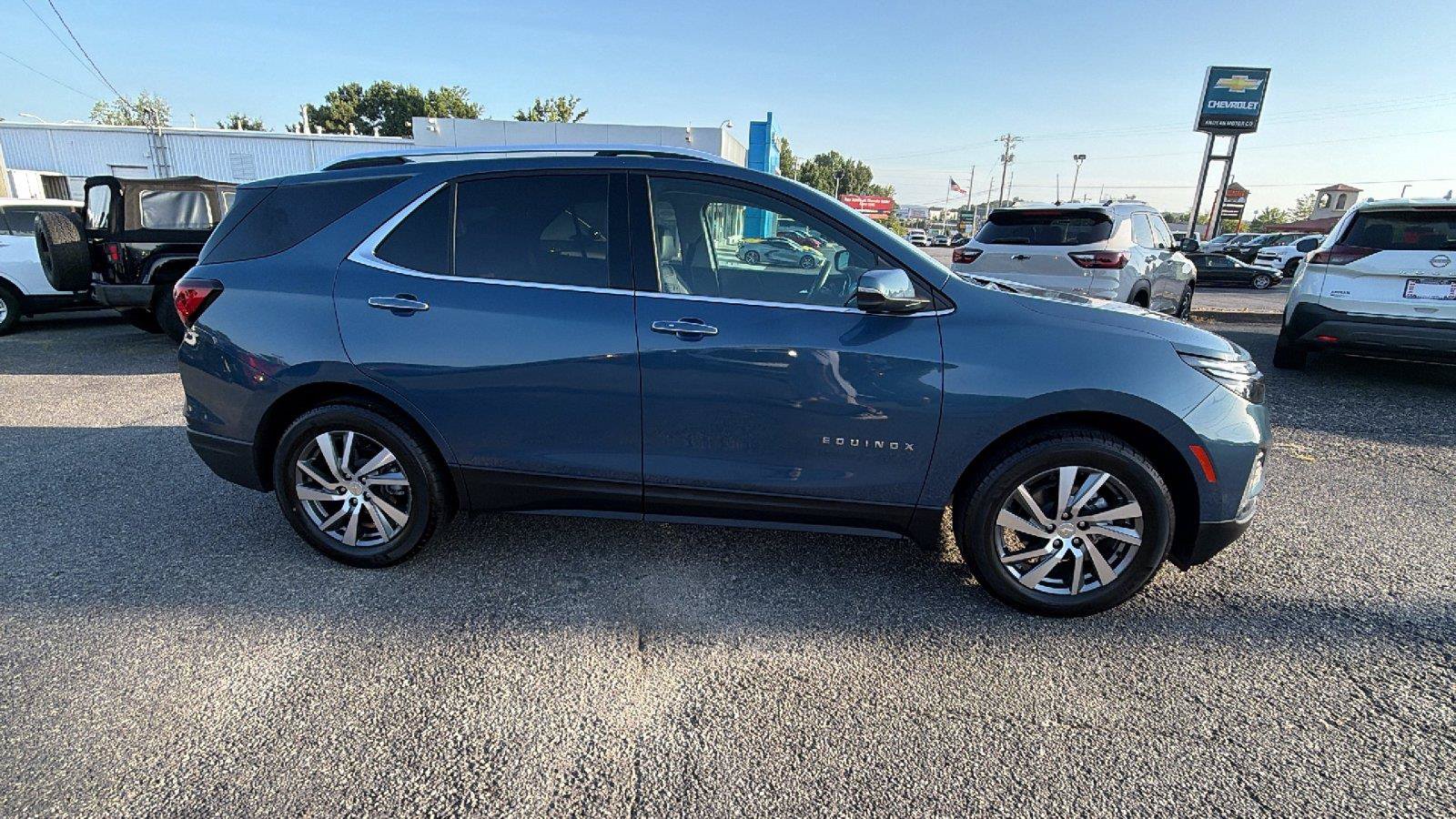 Used 2024 Chevrolet Equinox Premier w/ LPO, Floor Liner Package FWD image 7