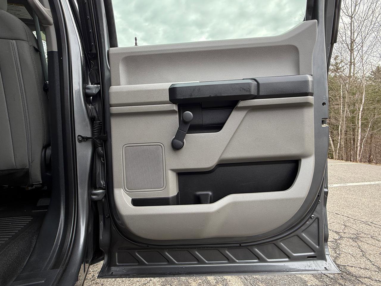 Used 2022 Ford F350 XL image 29