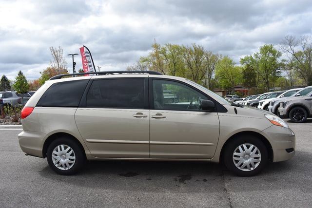 Used 2006 Toyota Sienna LE FWD image 2