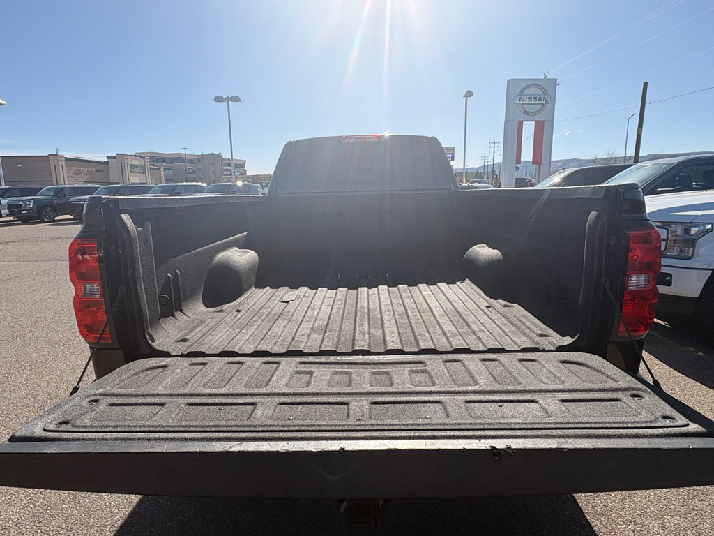 Used 2018 Chevrolet Silverado 2500 LT w/ LT Convenience Package AWD/4WD image 10