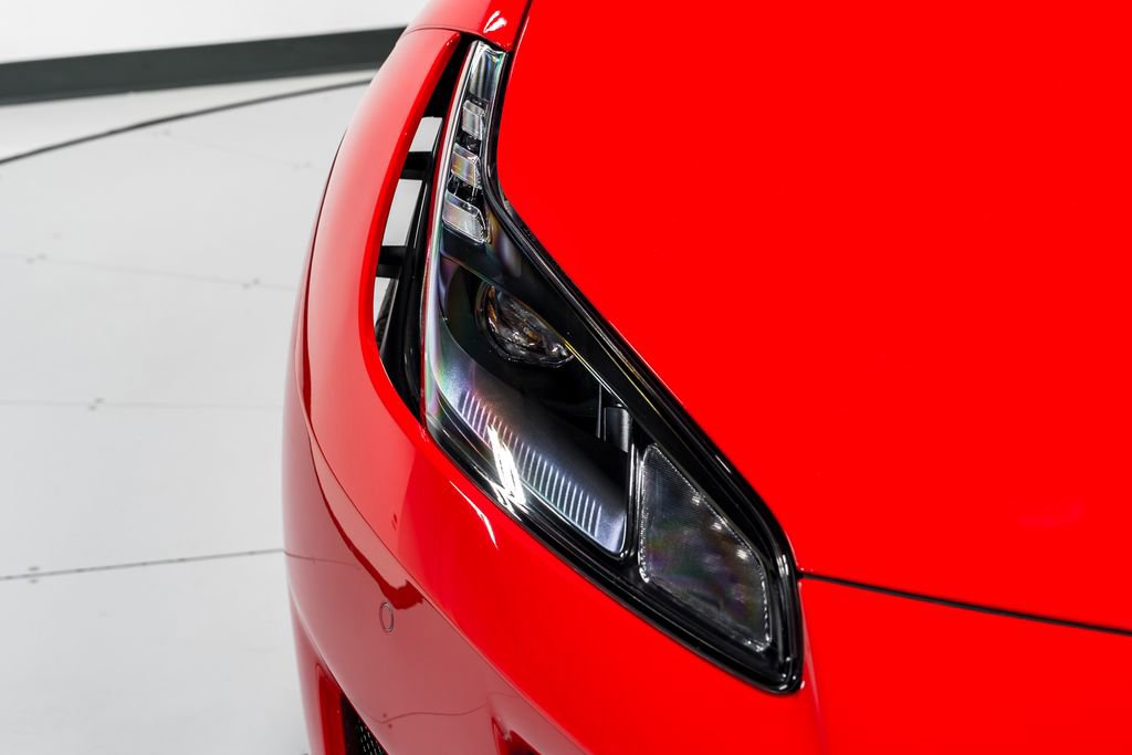 Used 2020 Ferrari Portofino RWD image 46