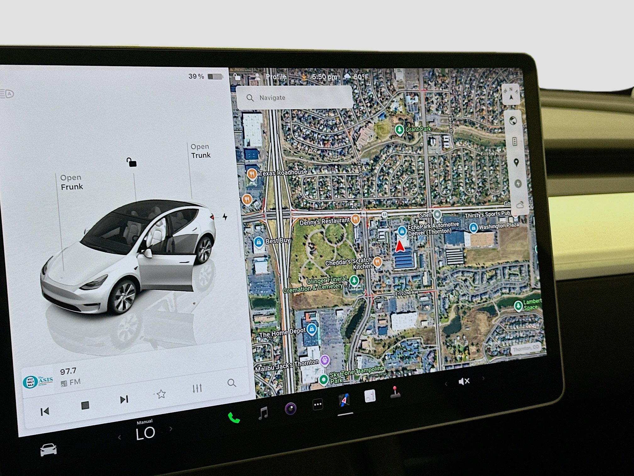 Used 2022 Tesla Model Y Long Range image 22