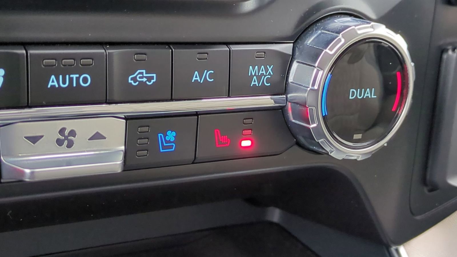 Certified 2024 Ford F150 Platinum w/ Equipment Group 703A Plus image 40