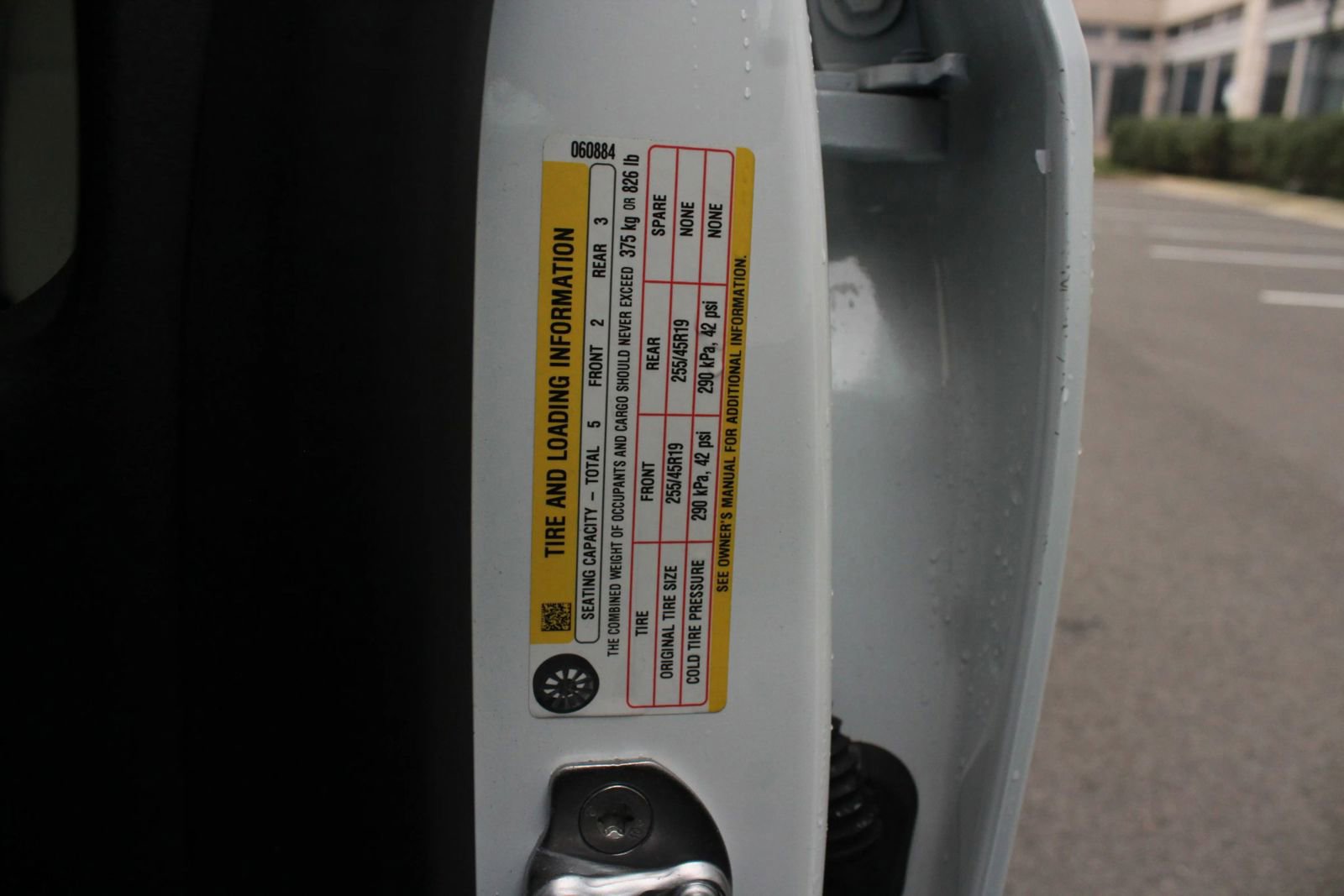 Used 2021 Tesla Model Y Long Range AWD/4WD image 24