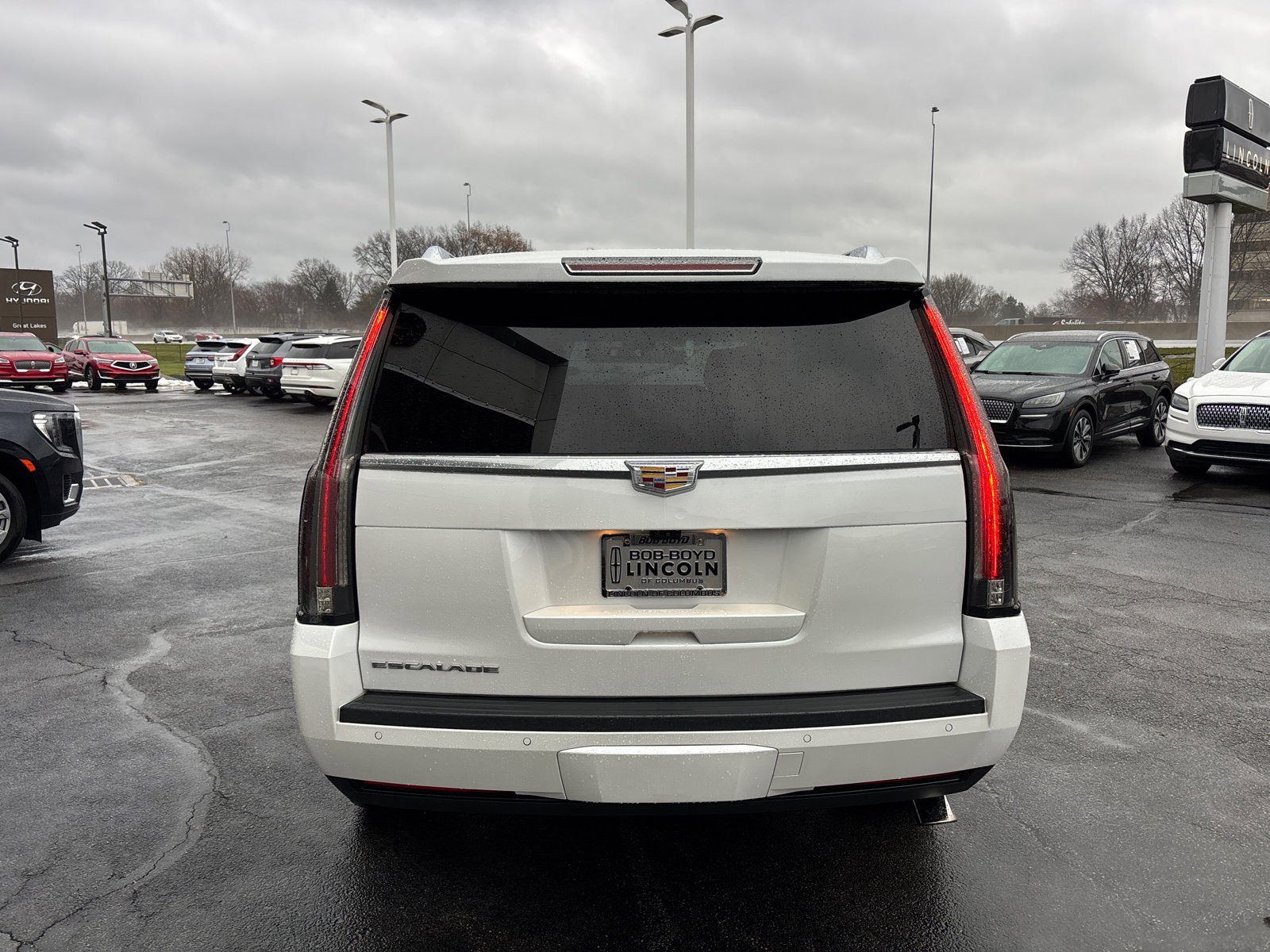 Used 2018 Cadillac Escalade Luxury image 6