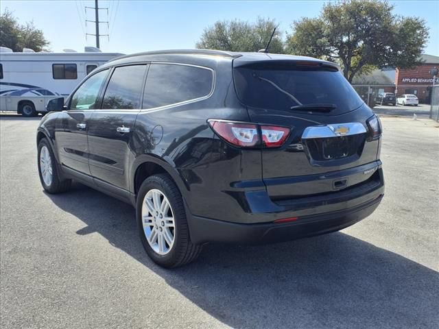 Used 2015 Chevrolet Traverse LT w/ Style and Technology Package FWD image 5