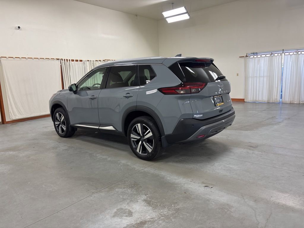 Used 2023 Nissan Rogue SL AWD/4WD image 6