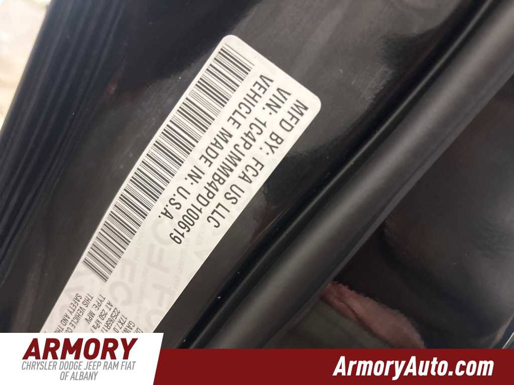 Used 2023 Jeep Cherokee Altitude Lux image 42