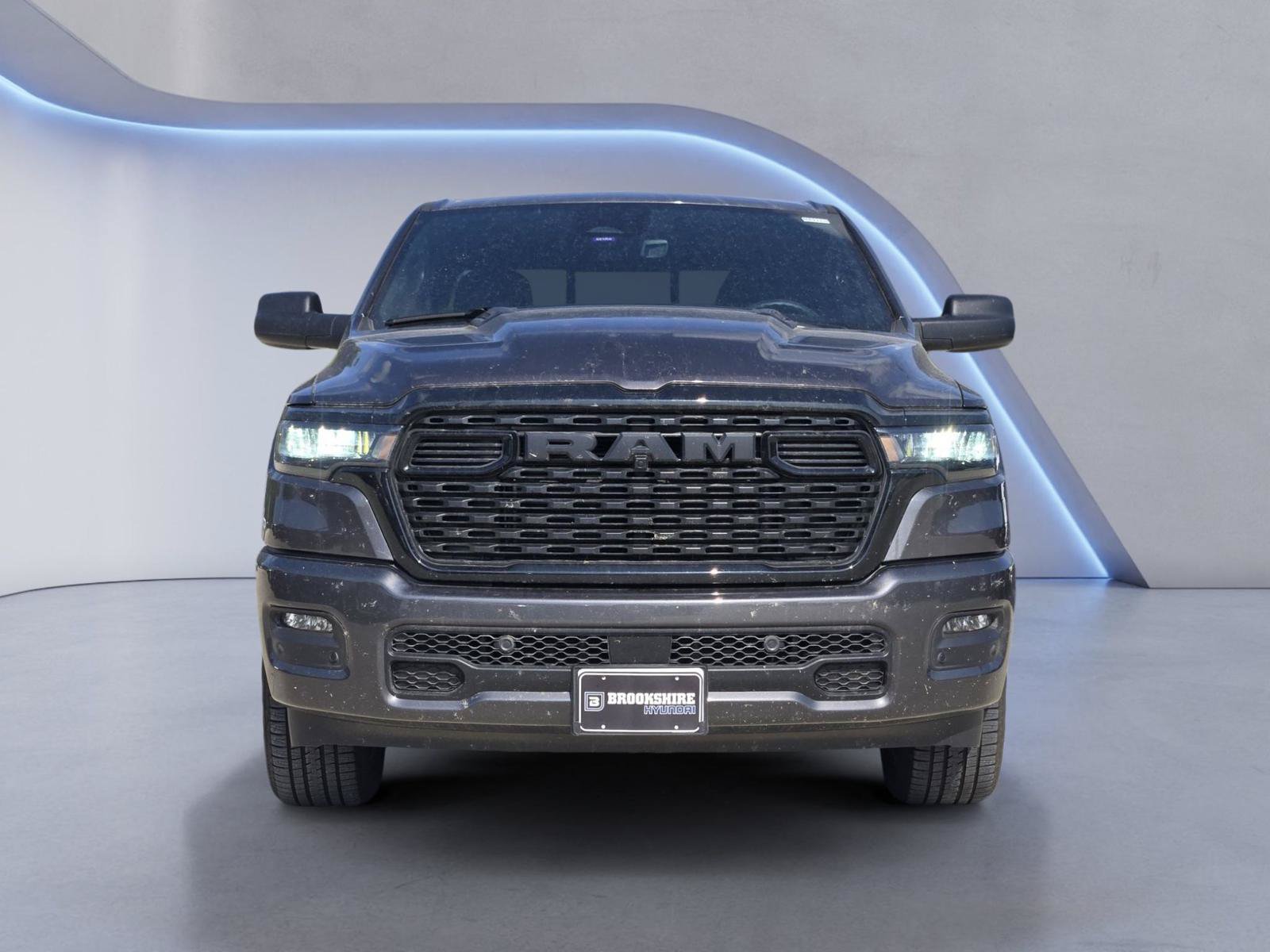 Used 2026 RAM 1500 Express AWD/4WD image 2