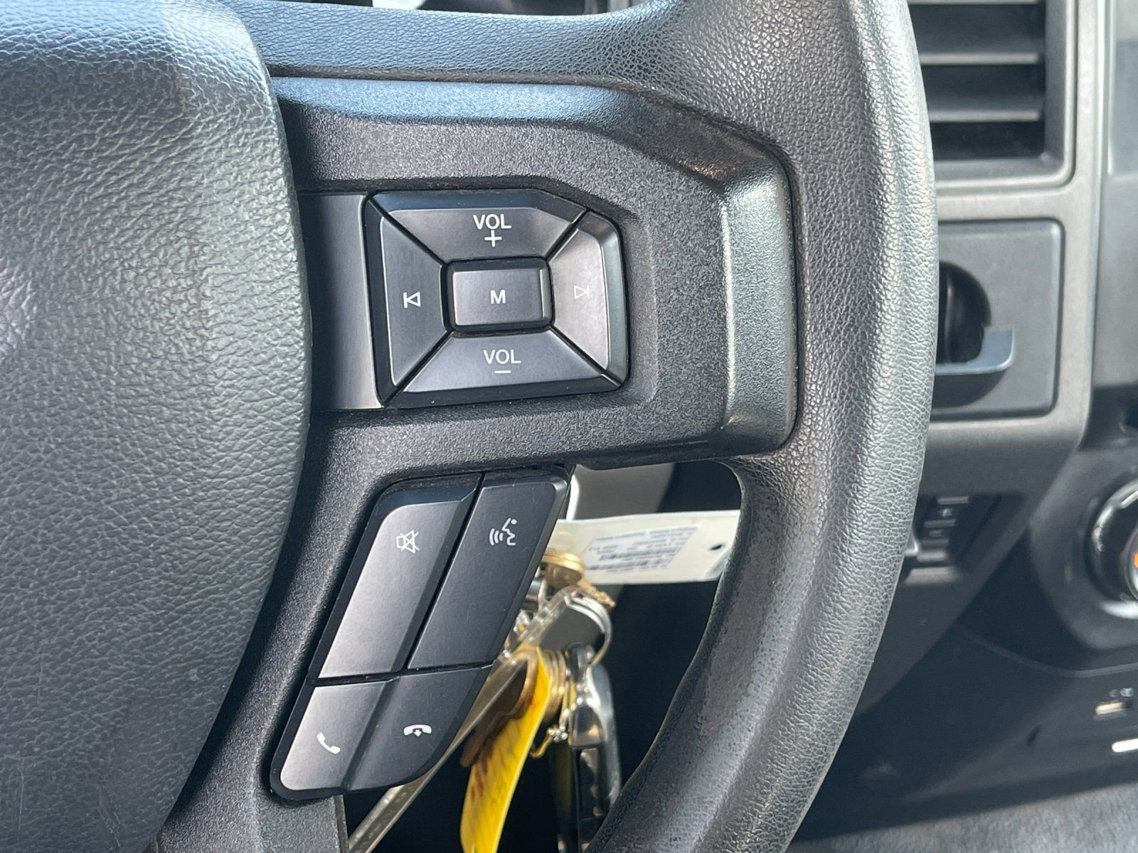 Used 2018 Ford F550 2WD Regular Cab Super Duty image 23