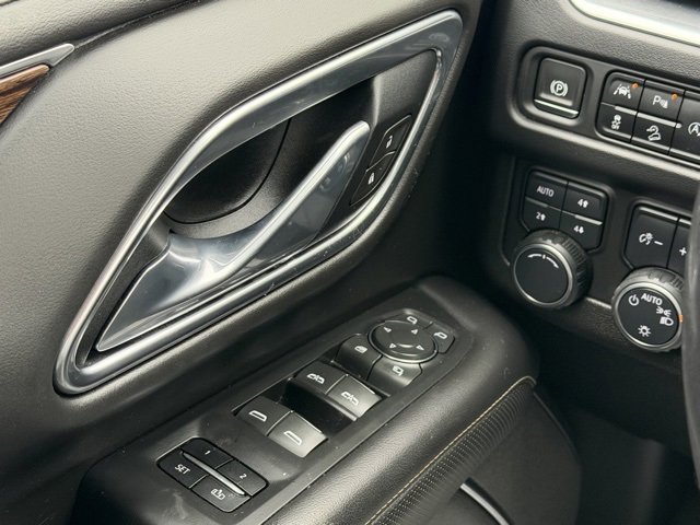 Used 2021 Chevrolet Tahoe Premier w/ Premium Package image 13