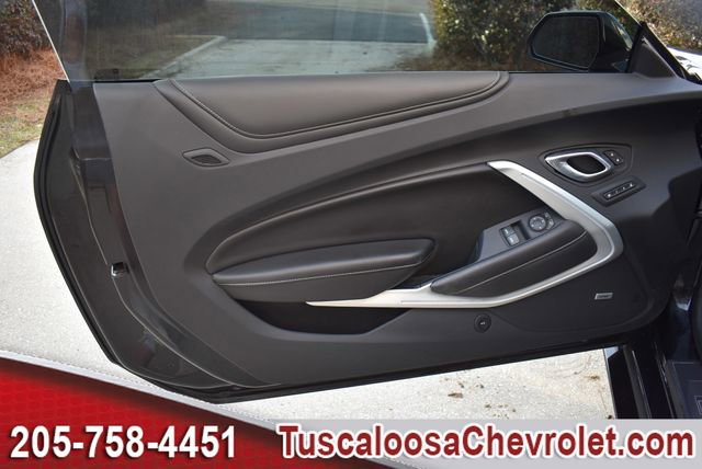 Used 2018 Chevrolet Camaro SS image 16