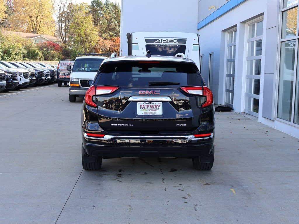 Certified 2024 GMC Terrain Denali w/ Denali Premium Package image 9
