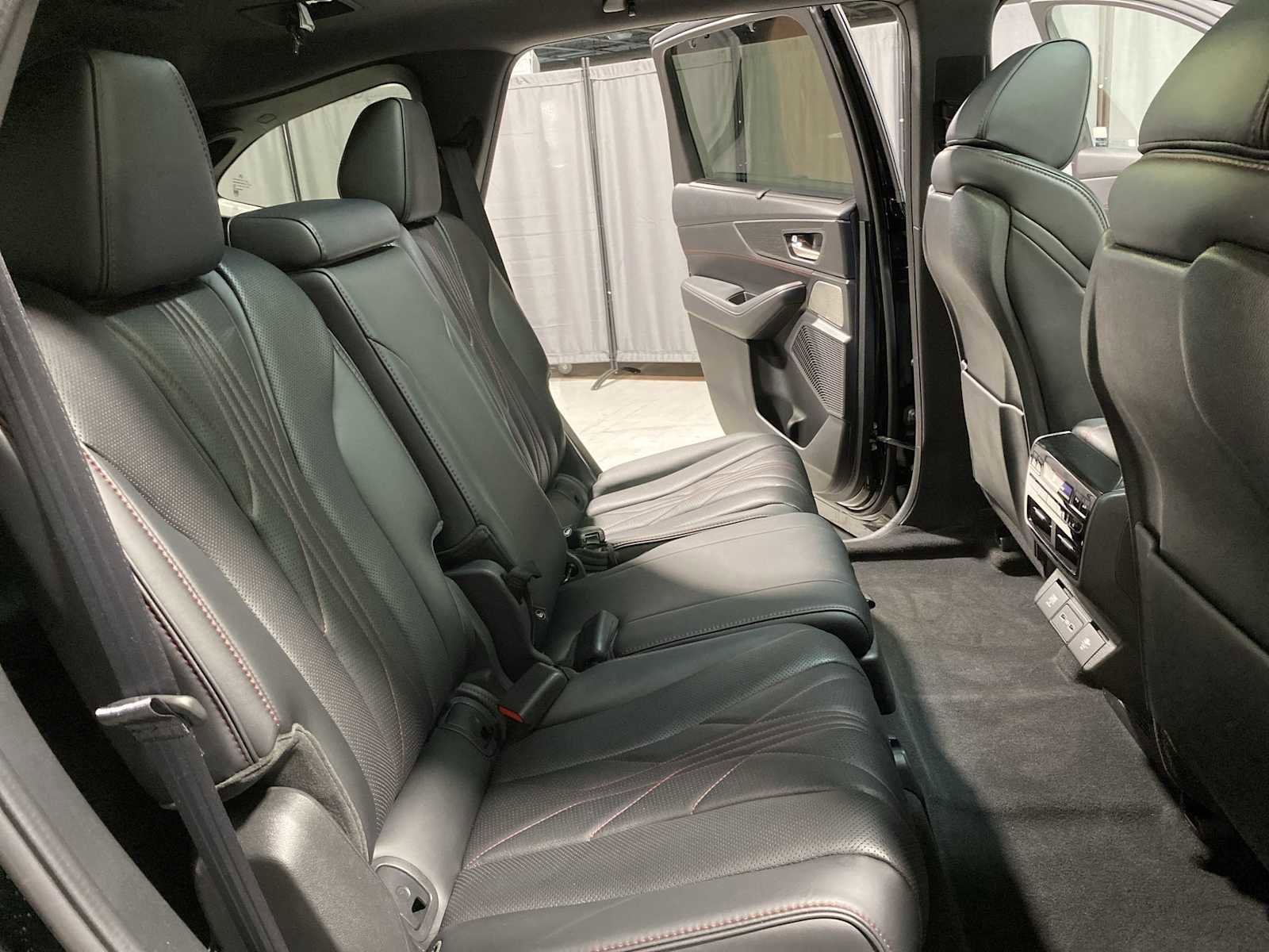 Used 2022 Acura MDX Type S image 13