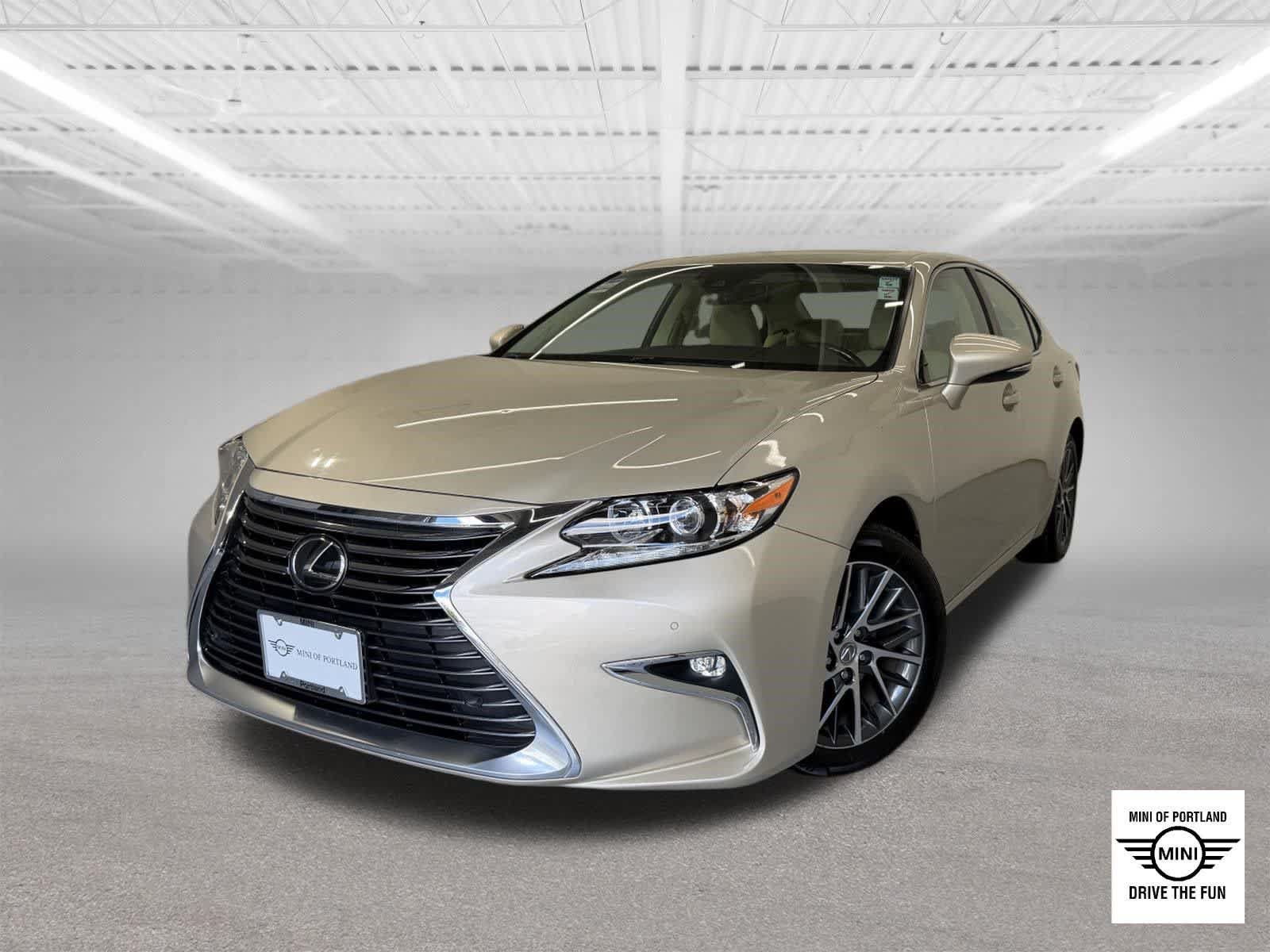 Used 2017 Lexus ES 350 w/ Navigation System Package FWD 360° Tour