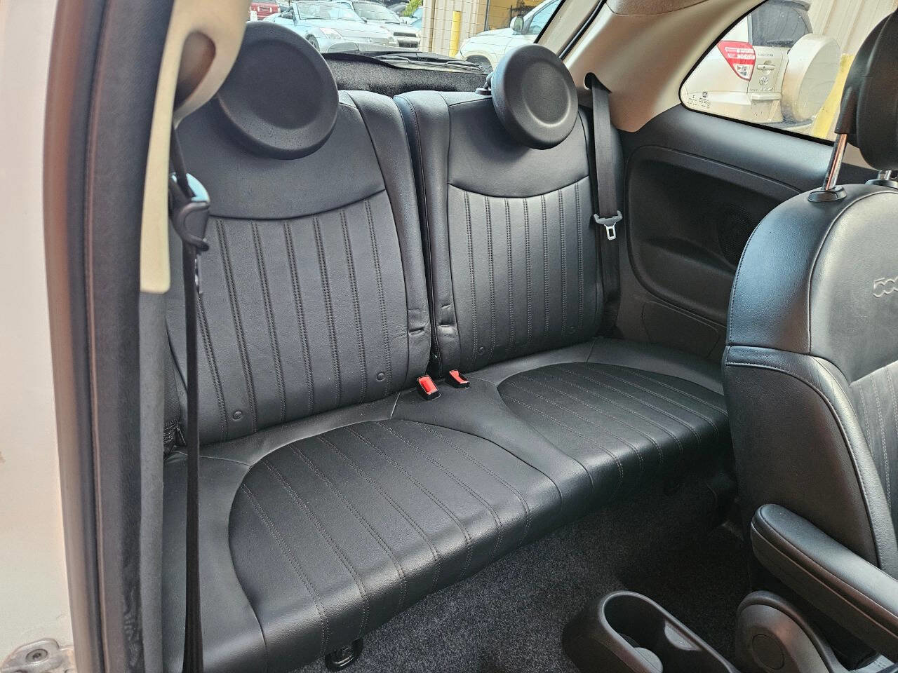 Used 2018 FIAT 500 Lounge image 15