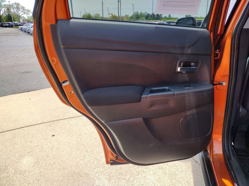 Used 2023 Mitsubishi Outlander Sport LE AWD/4WD image 11