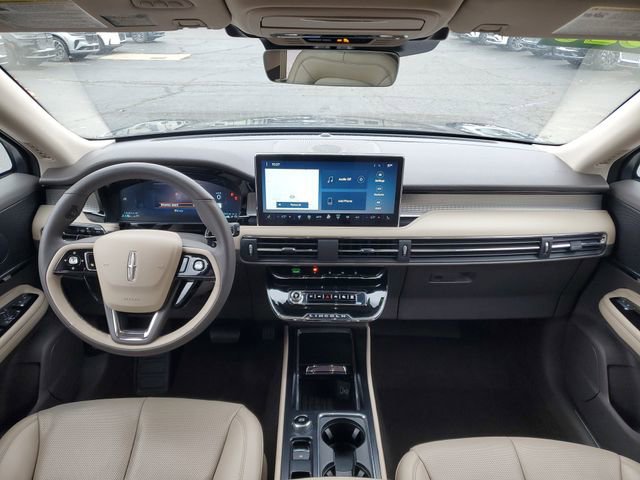 Used 2023 Lincoln Corsair FWD w/ Equipment Group 101A image 25