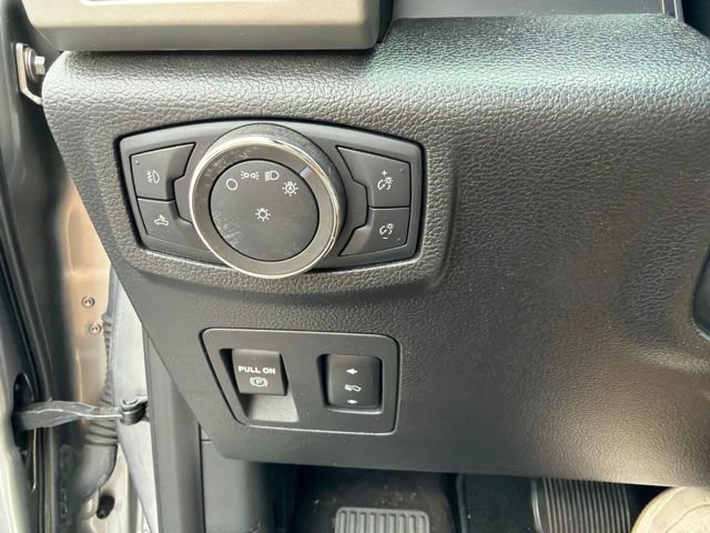 Used 2020 Ford F150 Lariat w/ Equipment Group 502A Luxury AWD/4WD image 16