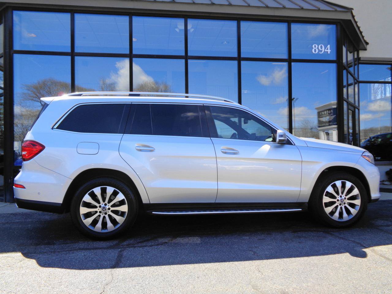 Used 2019 Mercedes-Benz GLS 450 4MATIC image 4