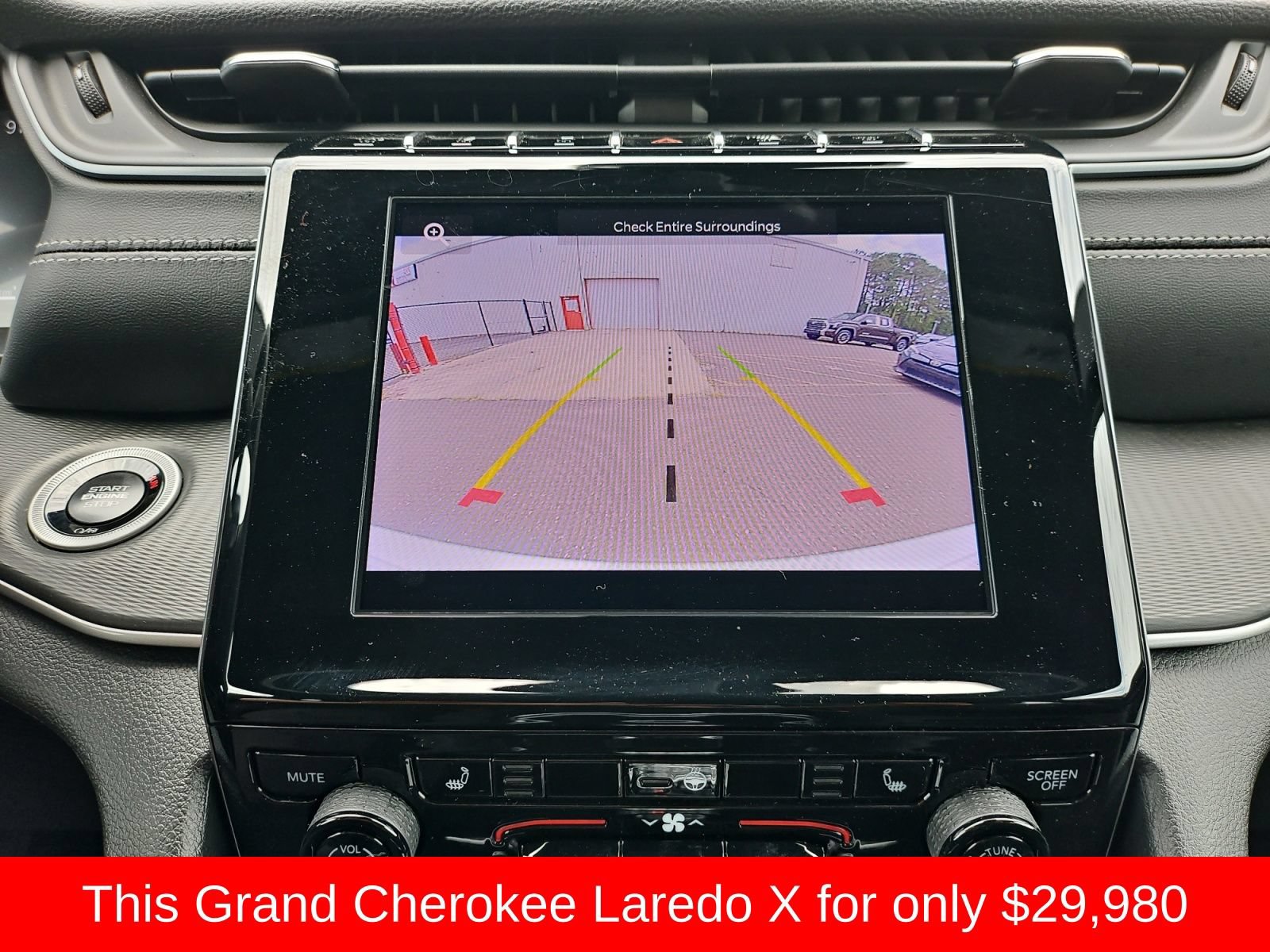 Used 2025 Jeep Grand Cherokee Laredo X w/ Luxury Tech Group I RWD image 28