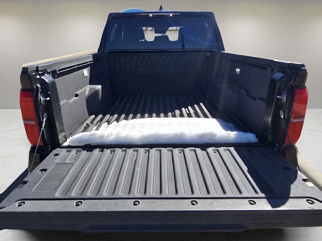 Used 2024 Toyota Tacoma TRD Off-Road image 11