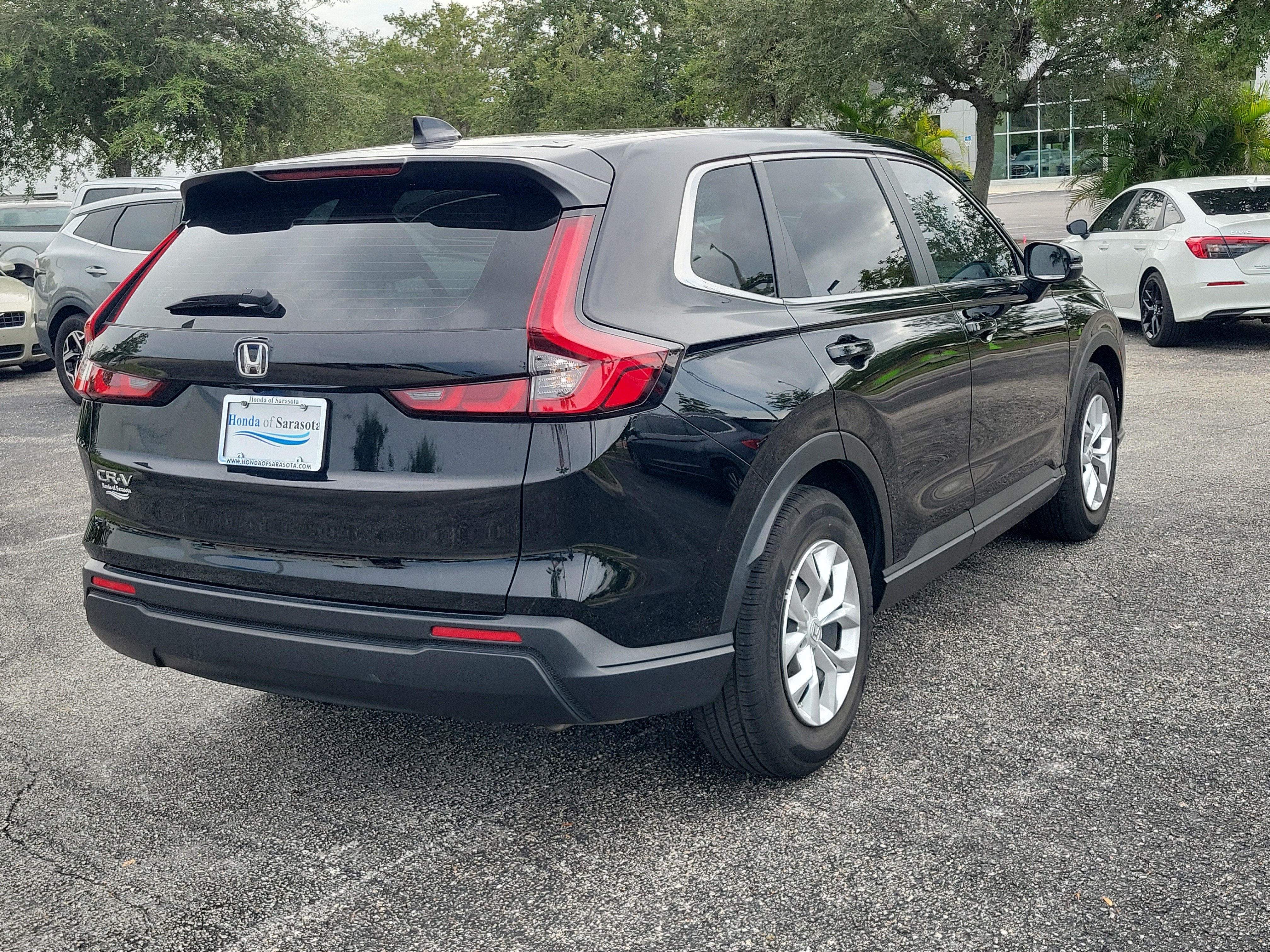 Used 2024 Honda CR-V LX image 7
