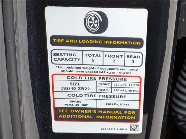 Used 2023 Bentley Bentayga Extended Wheelbase image 22