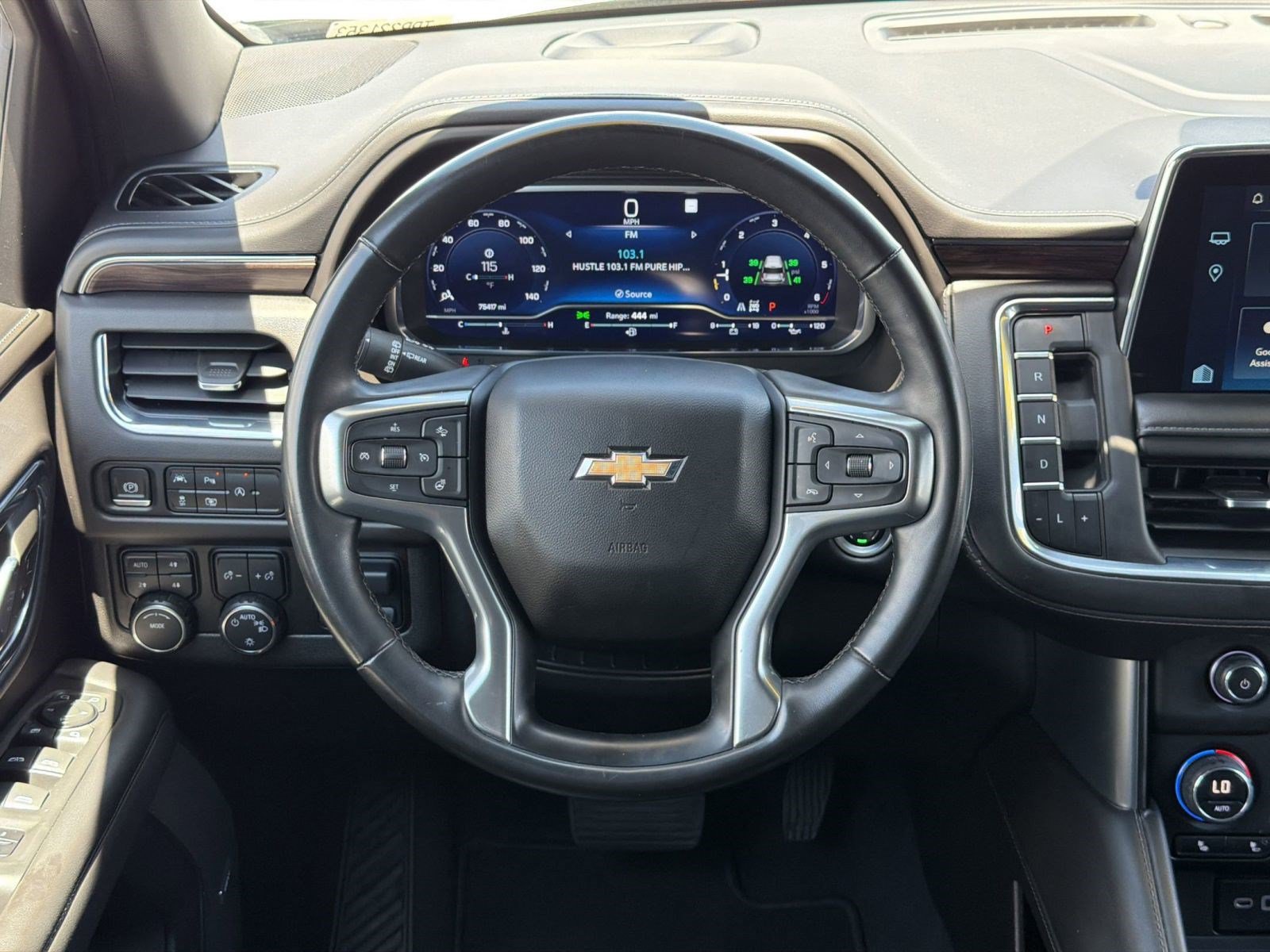 Used 2023 Chevrolet Suburban LT w/ Luxury Package AWD/4WD image 16