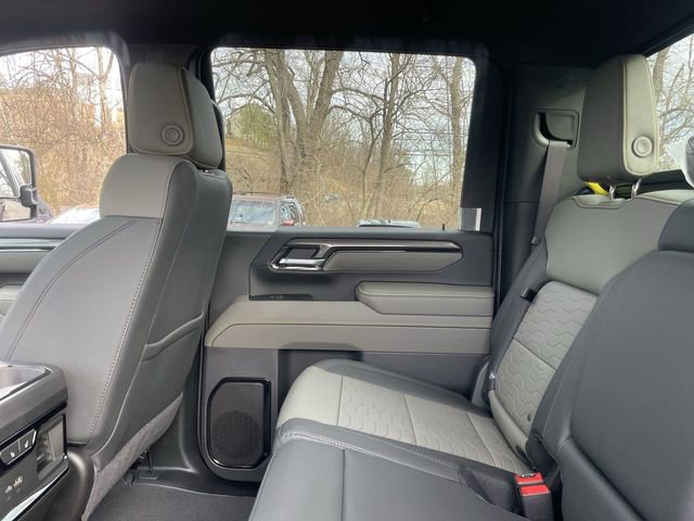 Used 2025 Chevrolet Silverado 2500 ZR2 w/ ZR2 Bison Edition image 12