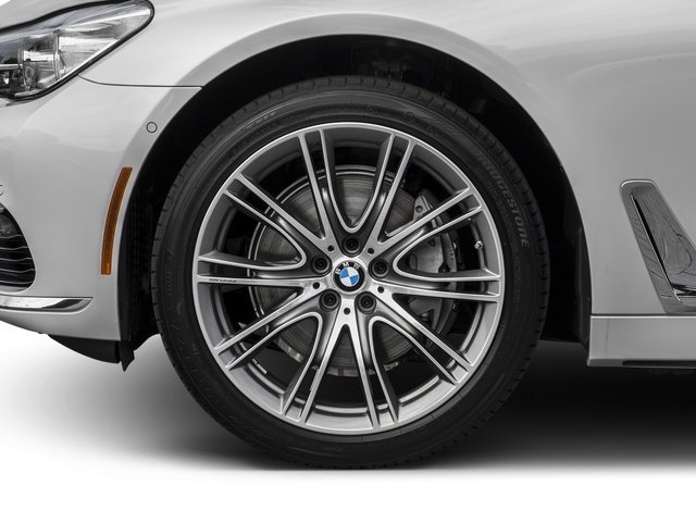 Used 2016 BMW 740i RWD image 10