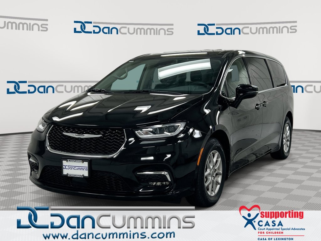 Used 2024 Chrysler Pacifica Touring-L