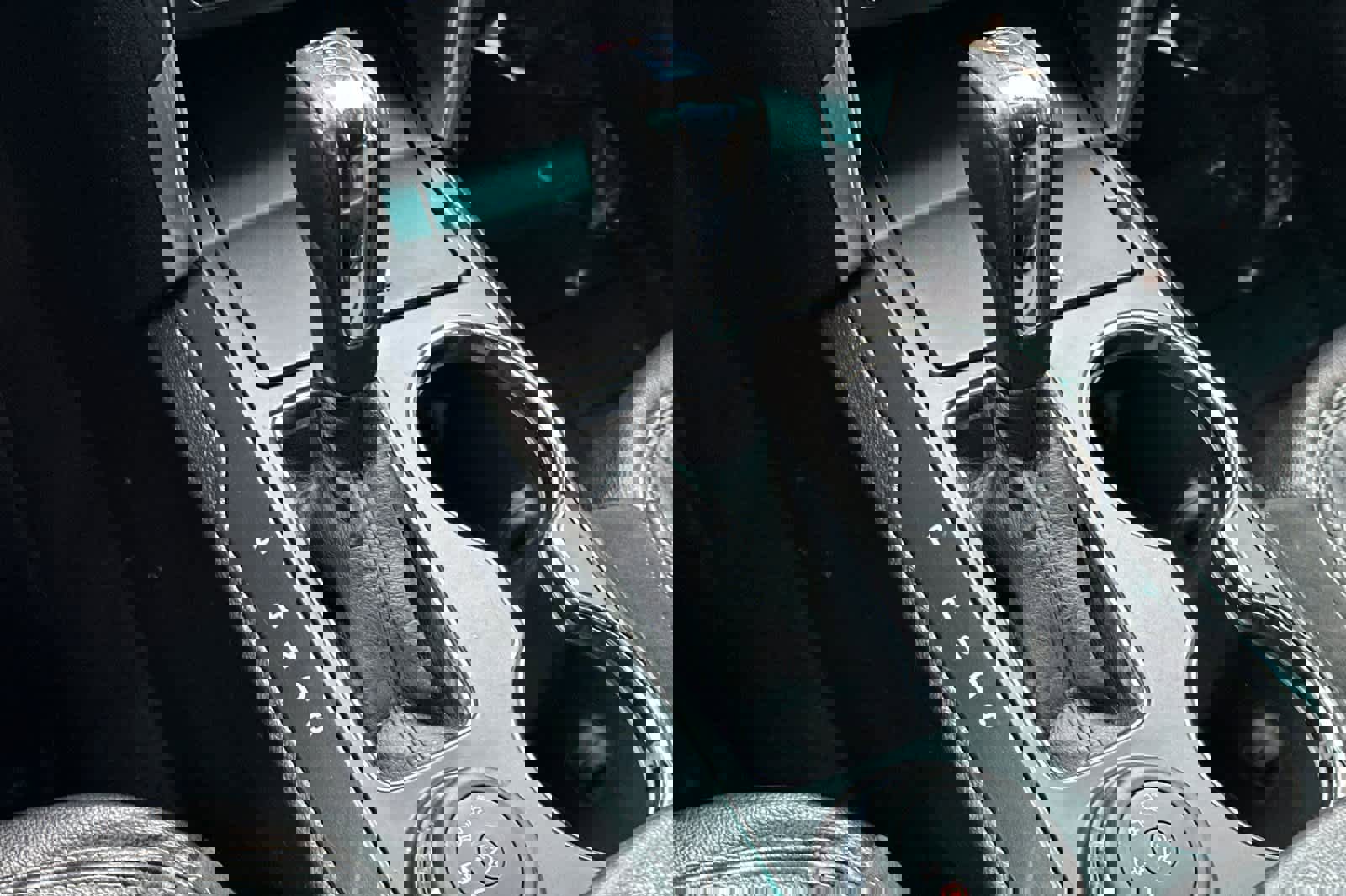 Used 2016 Ford Explorer Limited image 22