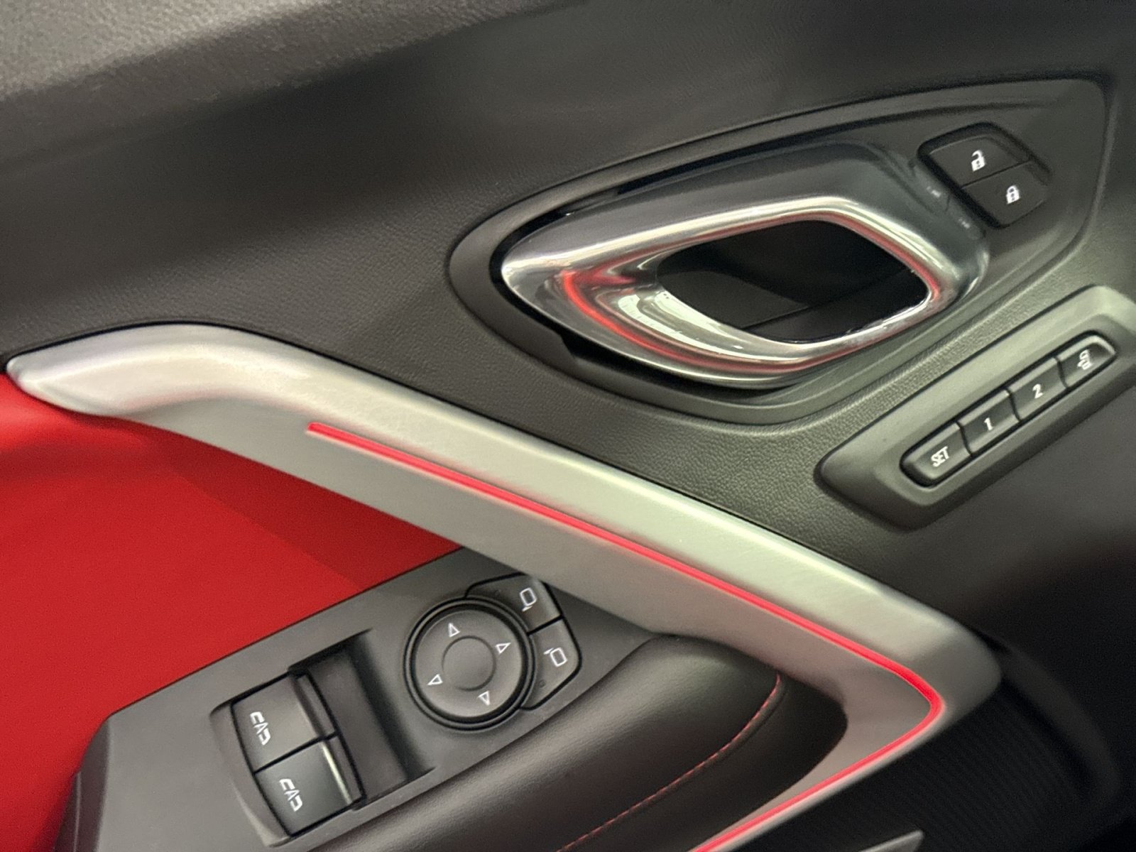 Used 2017 Chevrolet Camaro LT RWD image 16