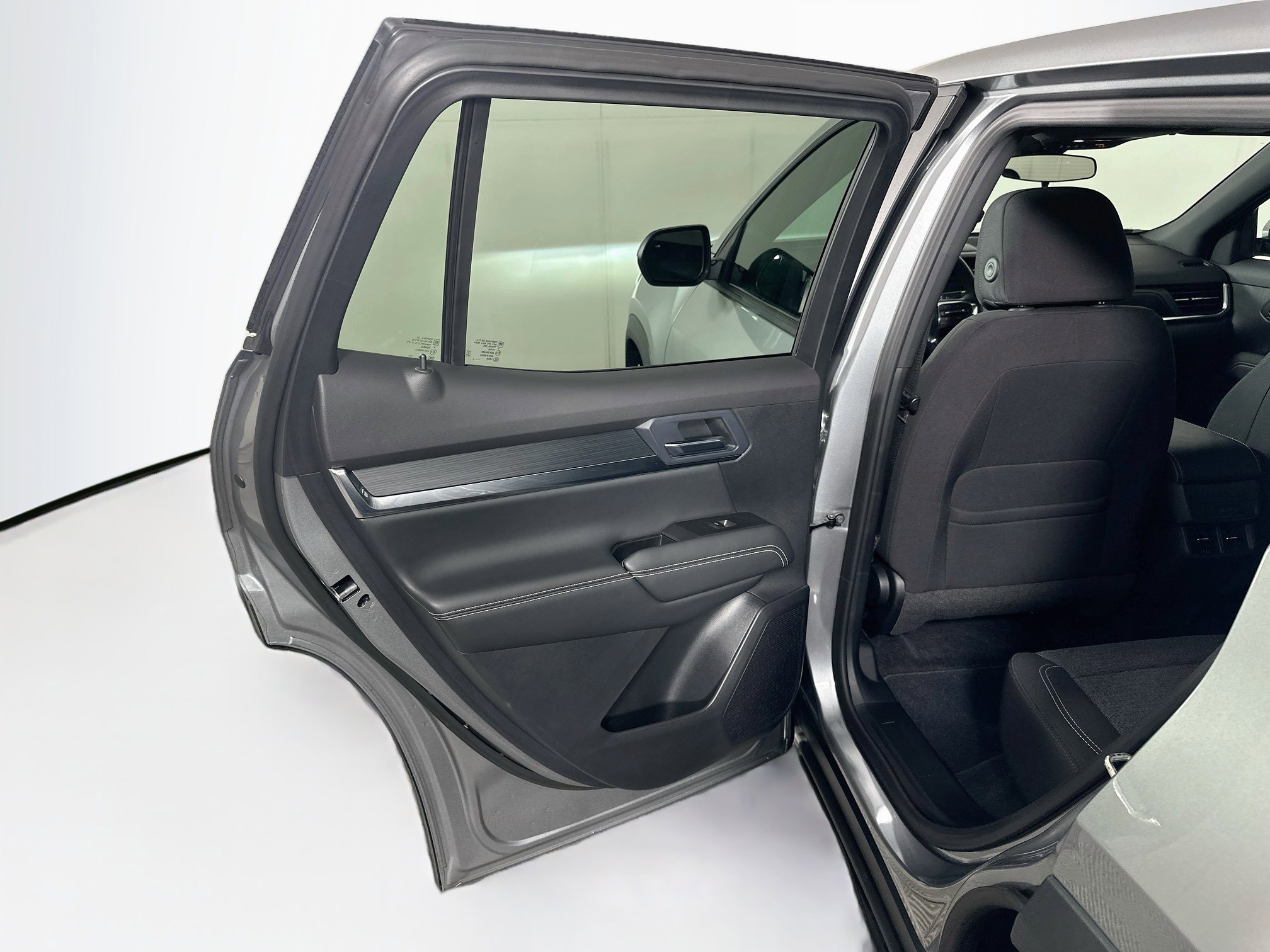 Used 2025 GMC Terrain Elevation AWD/4WD image 25