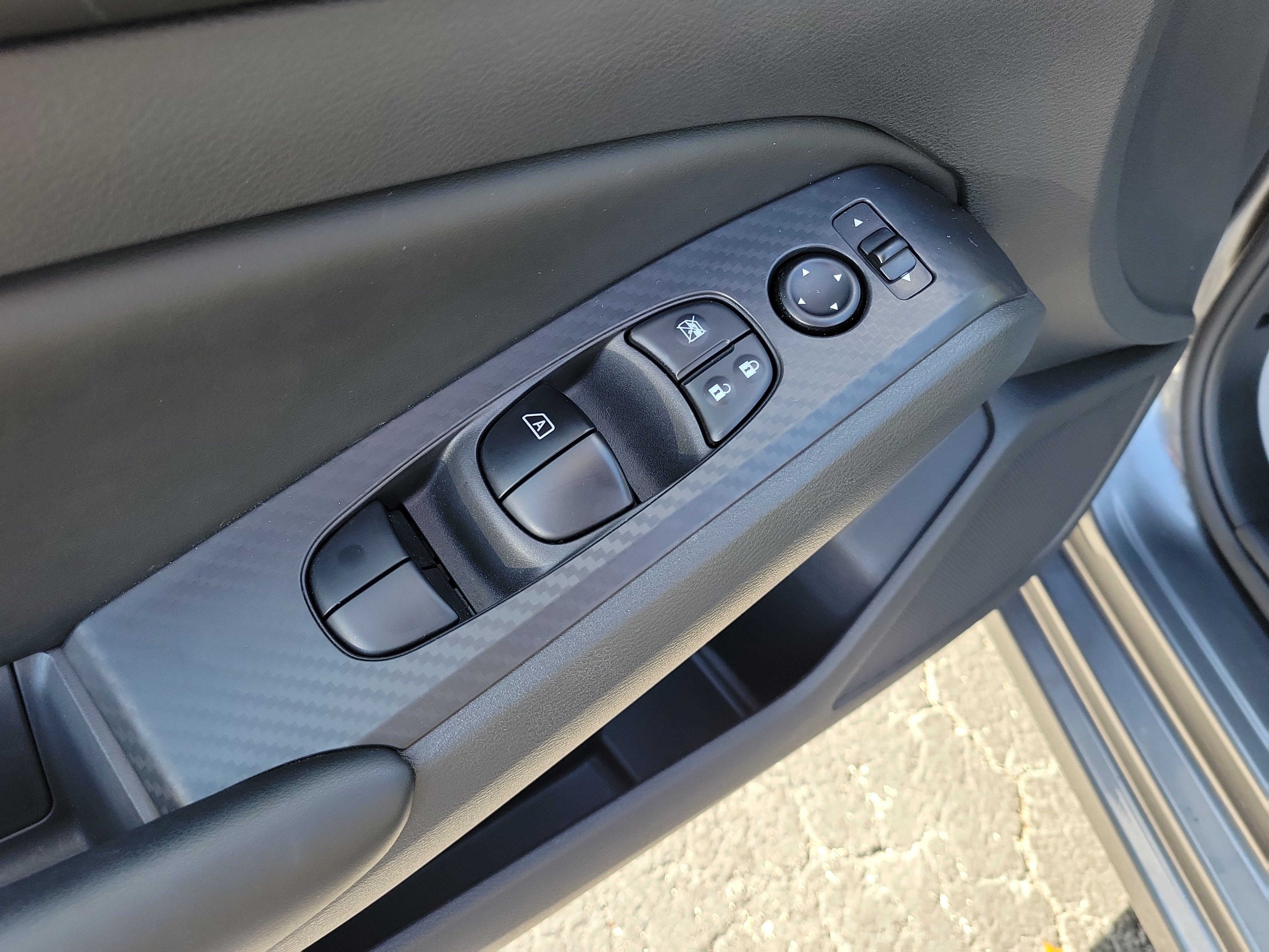 Certified 2025 Nissan Altima 2.5 S FWD image 17