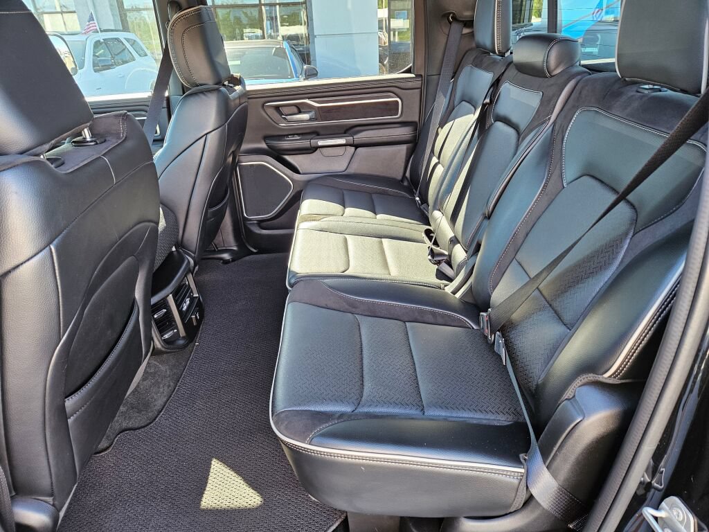 Used 2023 RAM 1500 Laramie AWD/4WD image 14