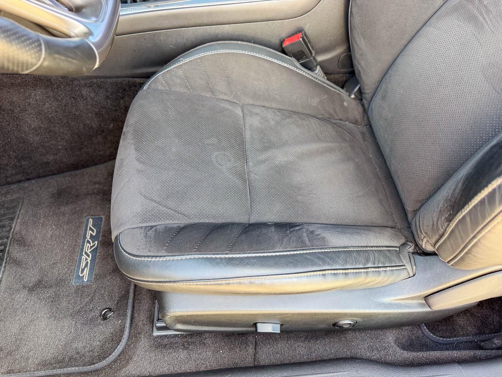 Used 2015 Dodge Challenger SRT Hellcat image 15