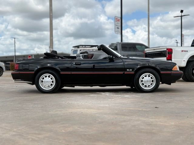 Used 1988 Ford Mustang LX RWD image 5