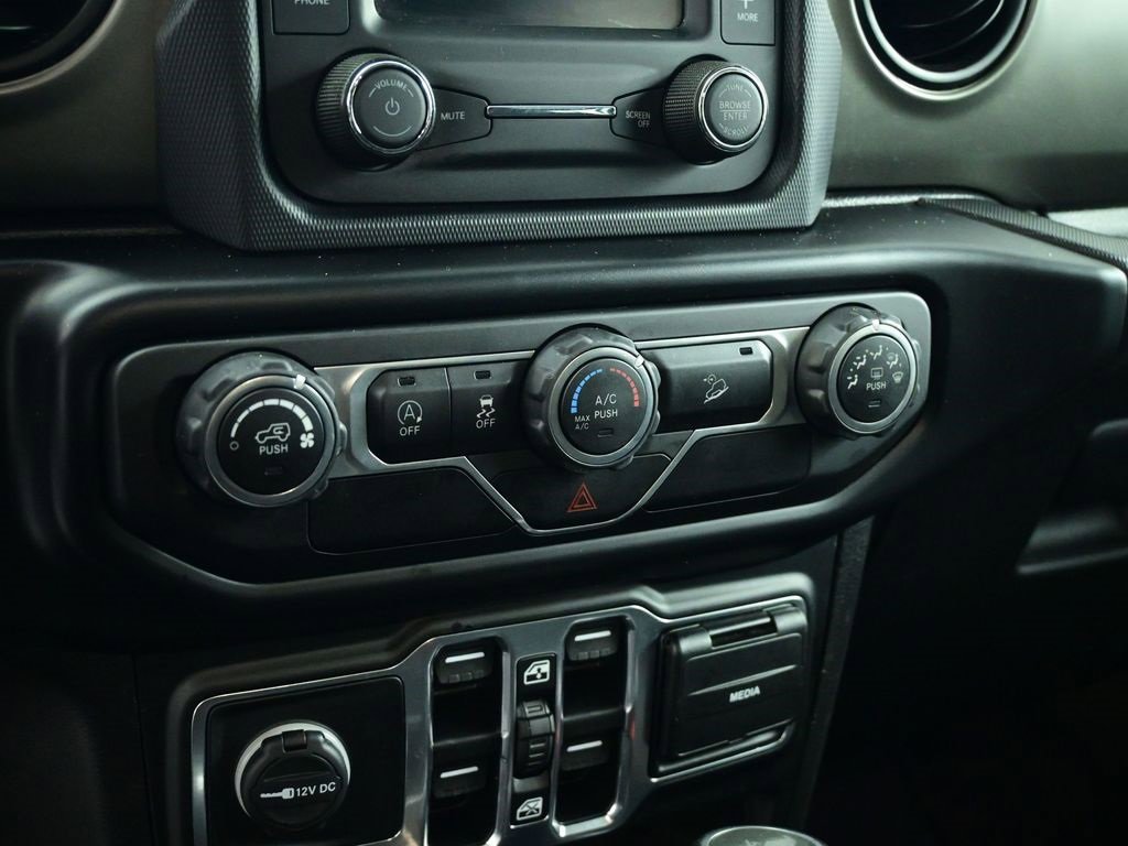 Used 2020 Jeep Wrangler Unlimited Sport S image 17