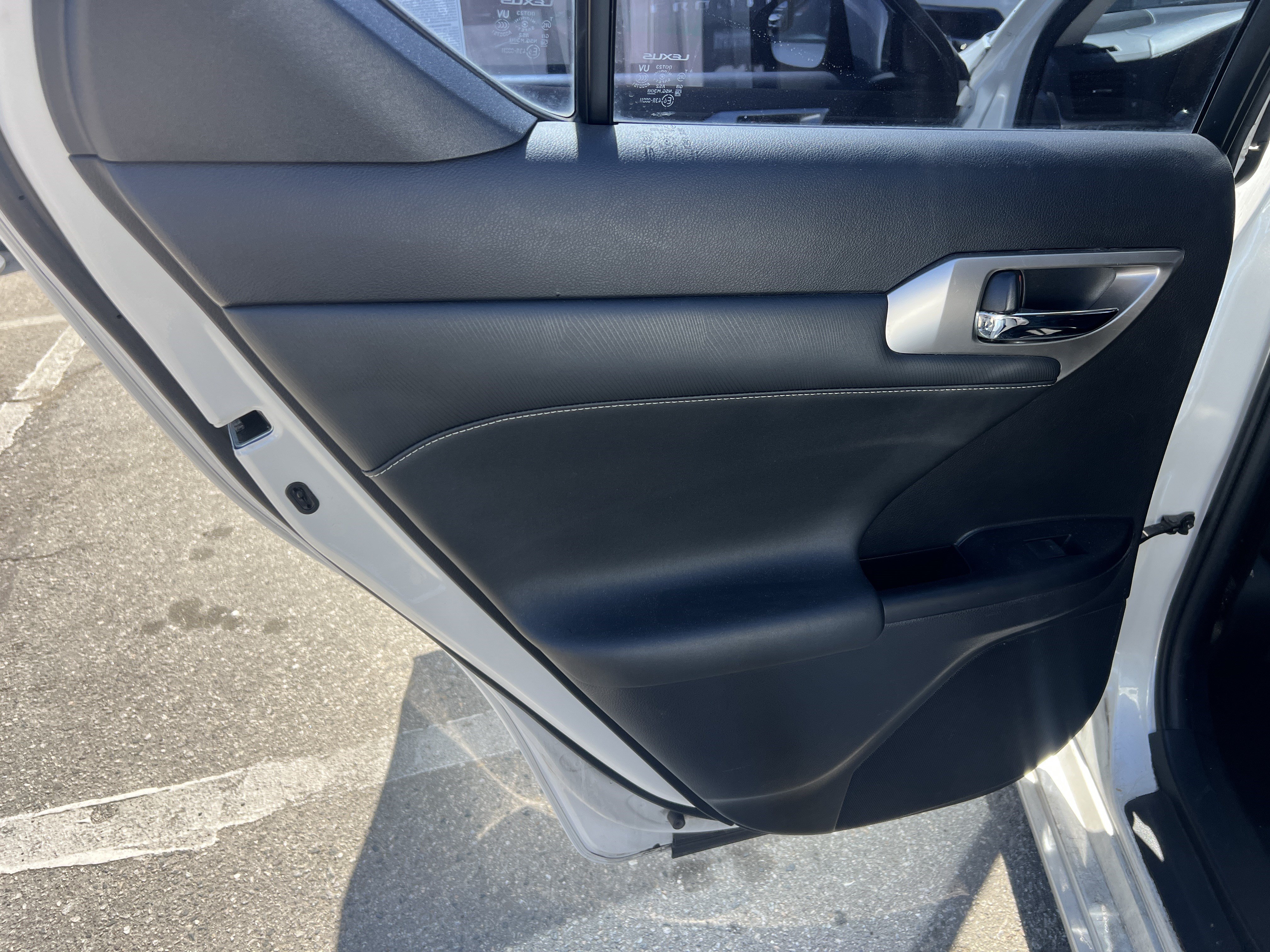 Used 2015 Lexus CT 200h FWD image 15