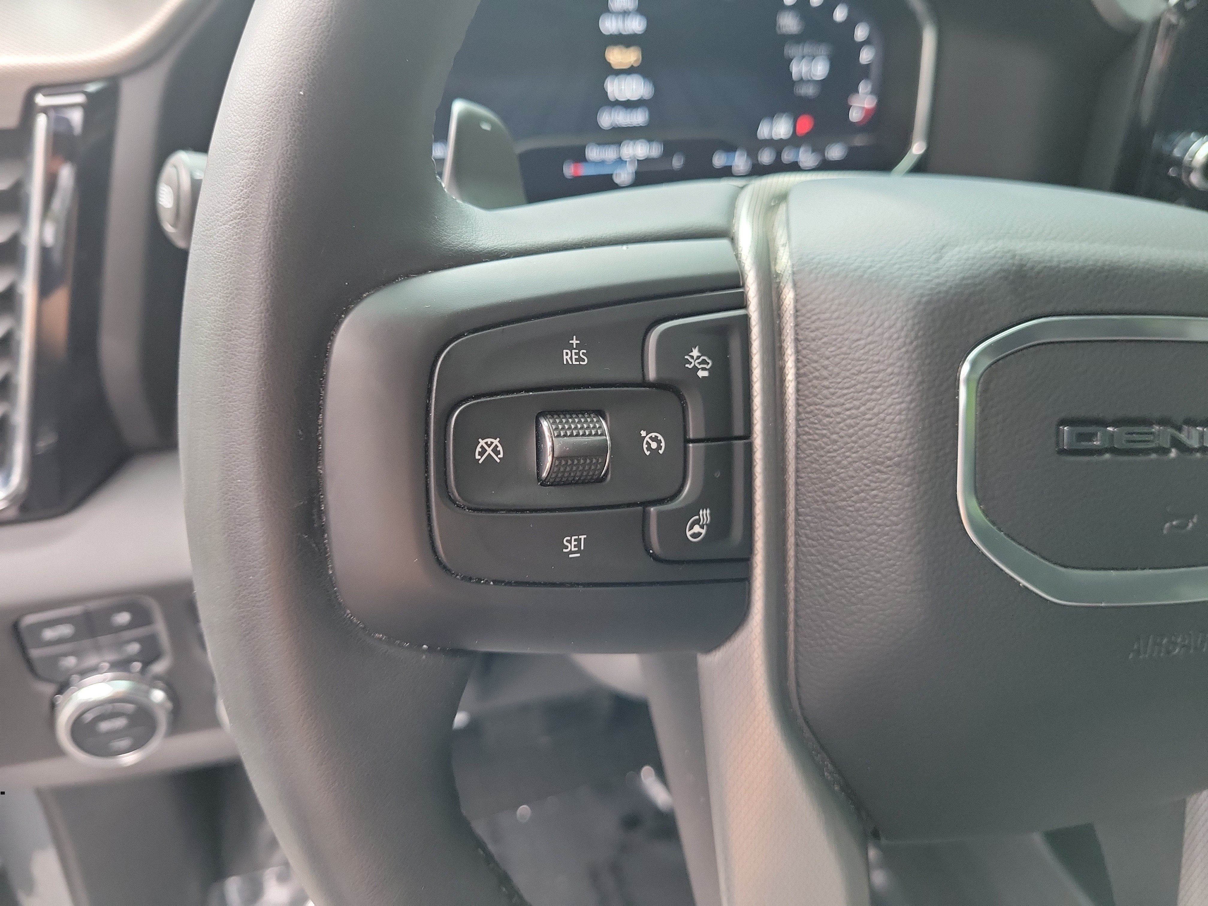 Used 2024 GMC Sierra 1500 Denali w/ Denali Reserve Package AWD/4WD image 26