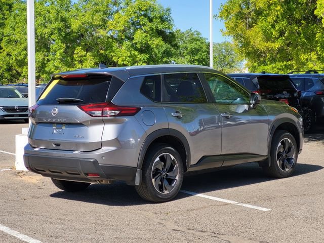 Certified 2024 Nissan Rogue SV w/ SV Premium Package AWD/4WD image 4