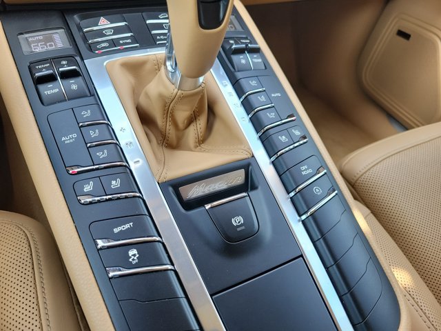 Certified 2016 Porsche Macan S AWD/4WD image 35