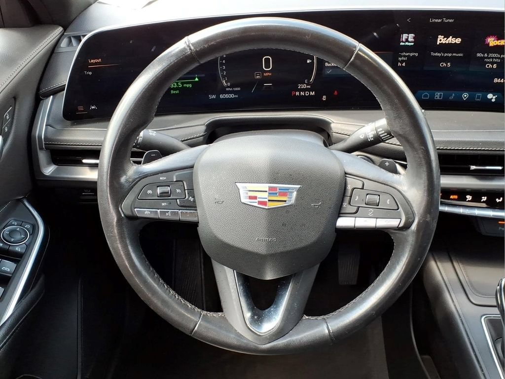 Used 2024 Cadillac XT4 Premium Luxury FWD image 13