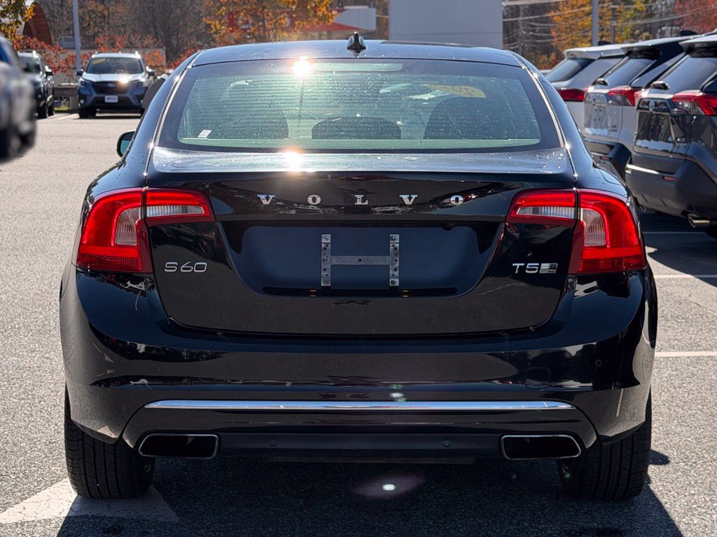 Used 2018 Volvo S60 T5 Inscription Platinum AWD/4WD image 4