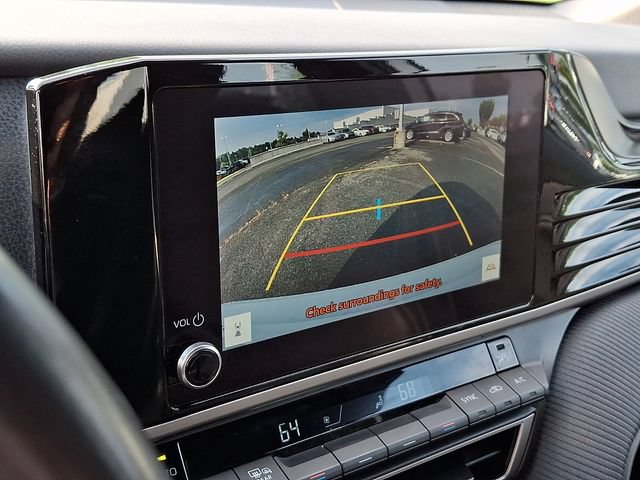 Used 2025 Toyota Camry SE FWD image 17