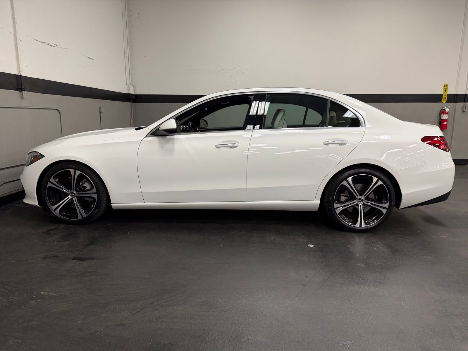 Certified 2022 Mercedes-Benz C 300 4MATIC Sedan image 9