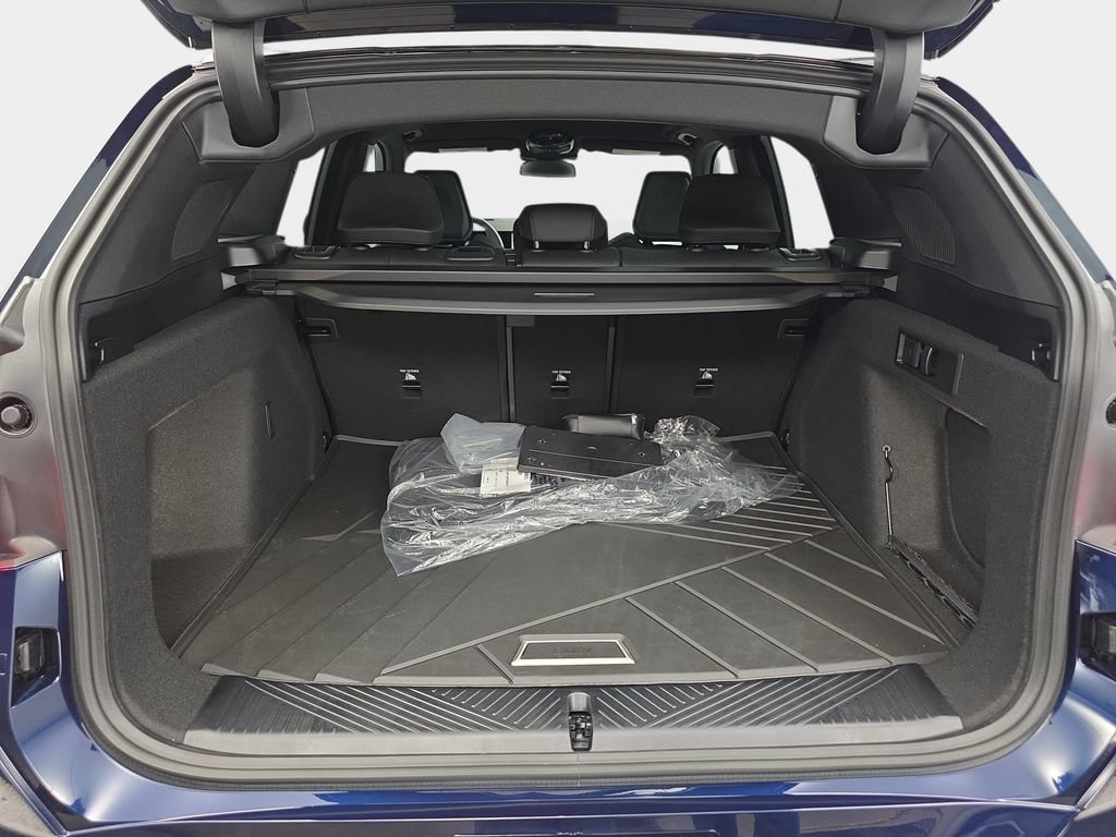 New 2026 BMW X3 xDrive30i w/ Premium Package AWD/4WD image 12